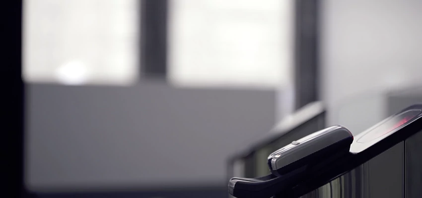 Commercial Automatic Door Locks Repair in Lake Los Angeles, CA