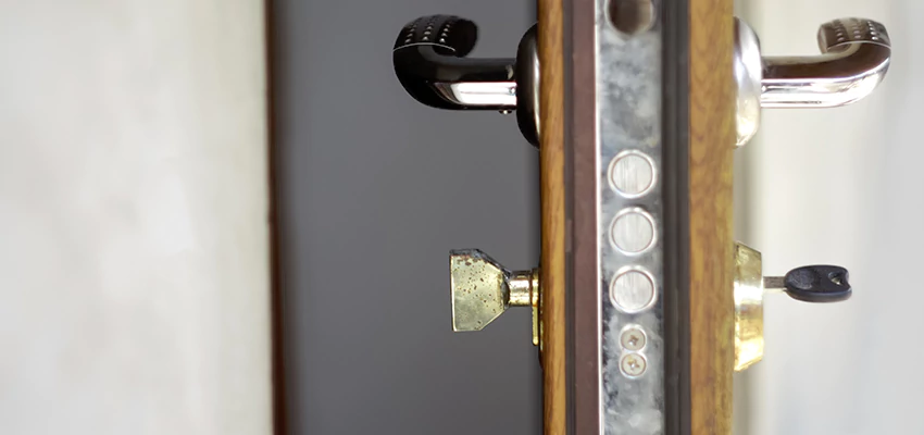 Holiday Emergency Locksmith in Lake Los Angeles, California