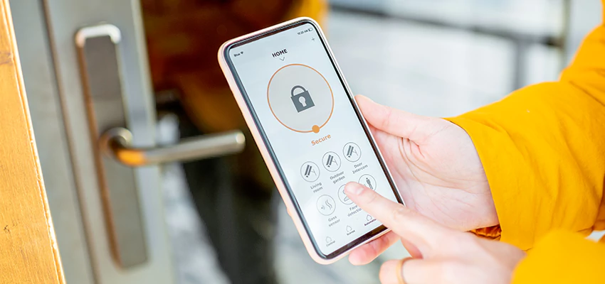 Automatic Door Lock Opener Repair in Lake Los Angeles, California